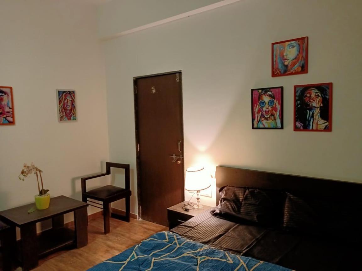 Marigold Stay Jambhulpada Luaran gambar