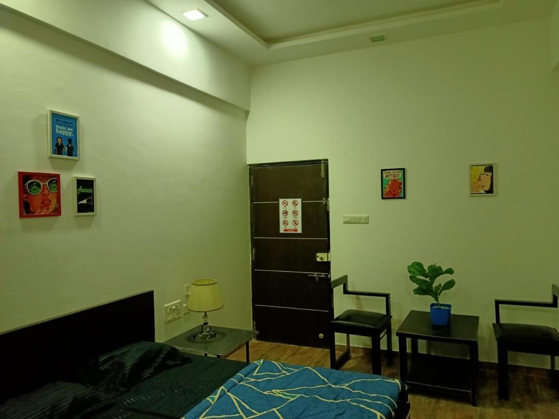 Marigold Stay Jambhulpada Luaran gambar